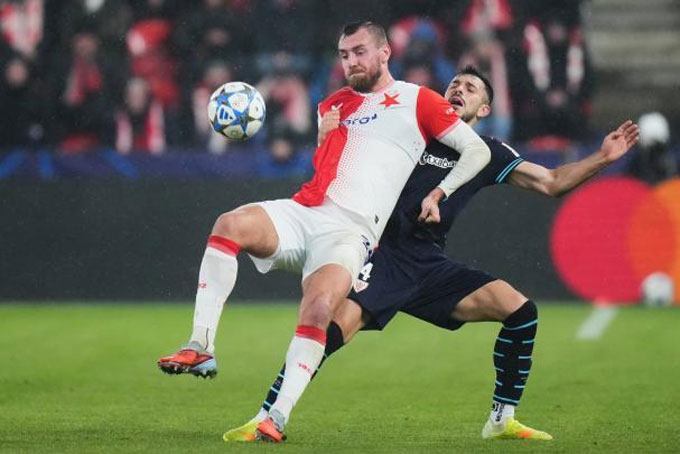 Chory (trước) - Ảnh: Mundo Deportivo