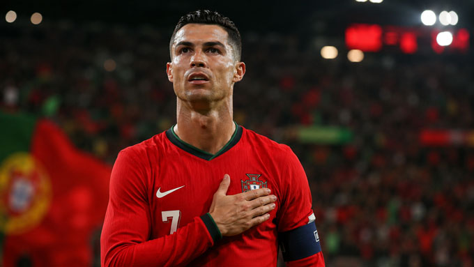 Ronaldo luôn được coi như người ngoài hành tinh vì những thành tích phi thường