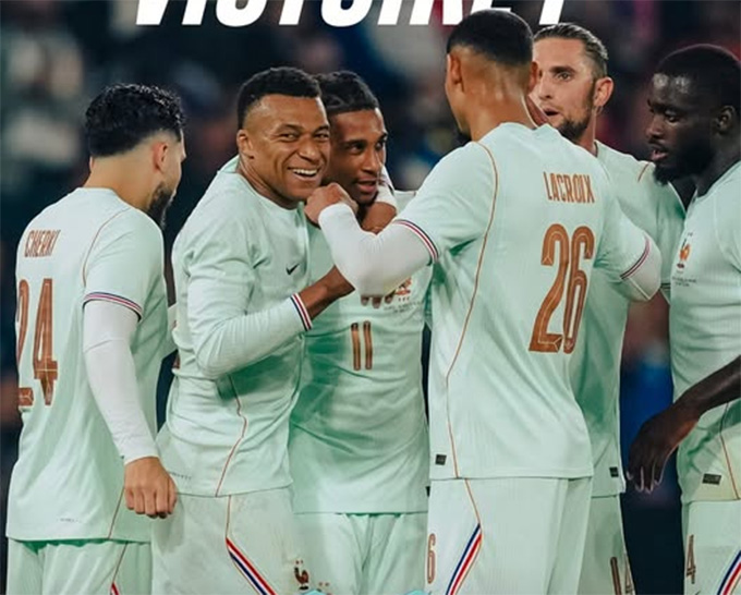 Ghi 3 bàn trong chiến thắng 3-1 của Les Bleus rạng sáng nay