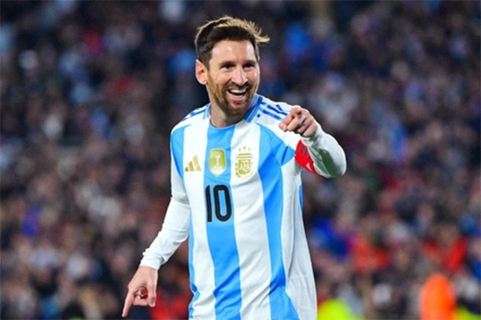 Messi trở lại và tỏa sáng