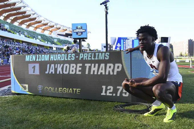 Ja'Kobe Tharp phá kỷ lục điền kinh thế giới tồn tại suốt 14 năm
