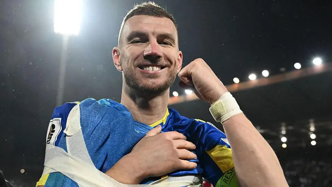 Dzeko vẫn là niềm hi vọng lớn của Bosnia & Herzegovina