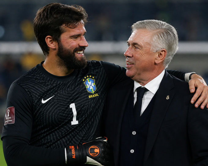Alisson rất ấn tượng với Ancelotti