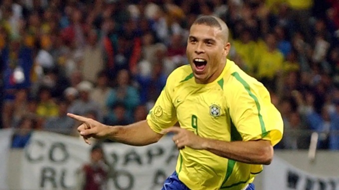 Rô béo và mái tóc gây bão tại World Cup 2002