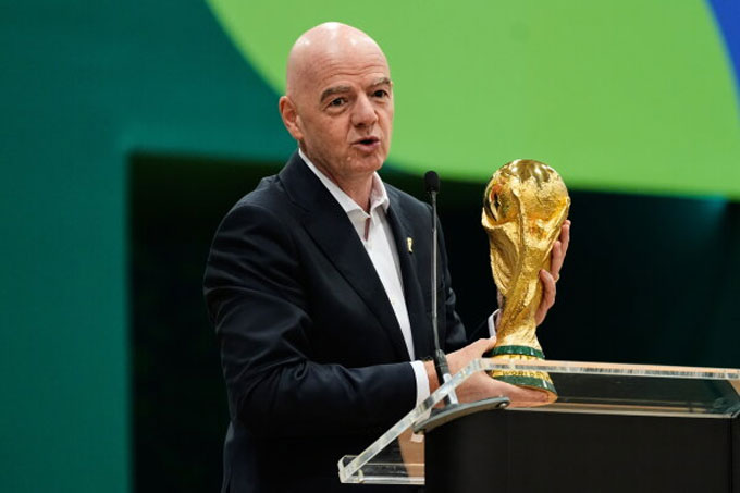 Chủ tịch FIFA vừa có phát ngôn gây tranh cãi về ĐT Italia - Ảnh: AP