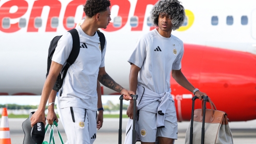 Tahith Chong (phải) là ngôi sao nổi tiếng nhất của Curacao