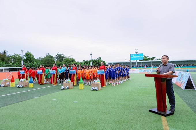 Ông Lưu Quang Điện Biên – Trưởng phòng bóng đá phong trào và các tổ chức thành viên thuộc LĐBĐ Việt Nam phát biểu tại Festival