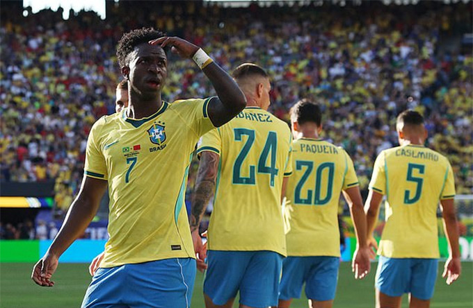 Khoảnh khắc tỏa sáng của Vinicius giúp Brazil có được 1 điểm
