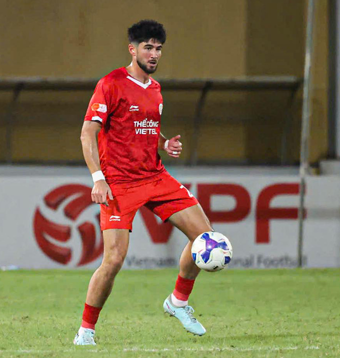 Kyle Colonna có mùa giải tích cực với CLB Thể Công Viettel 