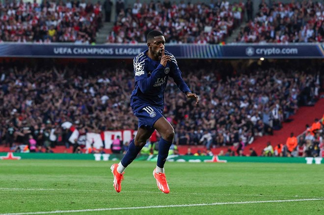 Dembele sẵn sàng thi đấu ở mọi vị trí theo yêu cầu của HLV