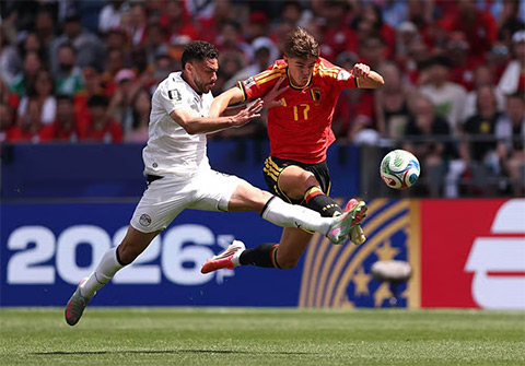 Bỉ và Ai Cập chia điểm trong trận mở màn World Cup
