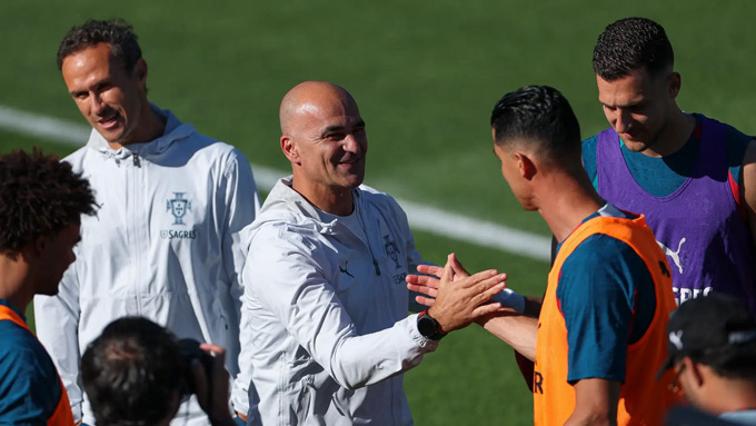 Việc Martinez chia tay tuyển Bồ Đào Nha có thể kéo theo cả Ronaldo