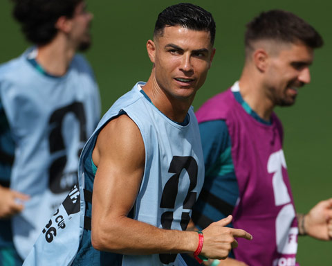 Vai kép phụ giờ có lẽ phù hợp hơn với Ronaldo