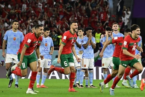 Tây Ban Nha từng rơi vào "bẫy chuyền bóng" trước Morocco ở World Cup 2022. Ảnh: Marsalqatar
