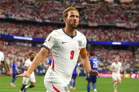 Kane phá kỷ lục ghi bàn trên chấm 11m tại World Cup của Messi