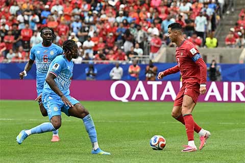 Ronaldo rất mờ nhạt trước CHDC Congo