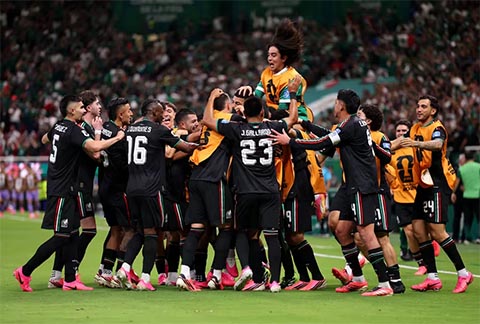 Mexico trở thành đội đầu tiên vào vòng 1/16 World Cup 2026 và chắc chắn ngôi đầu bảng A. Ảnh: FIFA