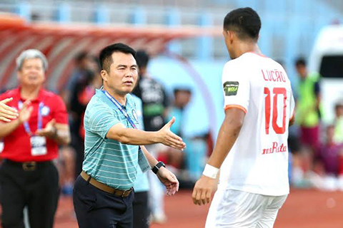 Lứa cầu thủ trẻ của Hà Nội được HLV Phạm Minh Đức dìu dắt lên hạng Nhất 