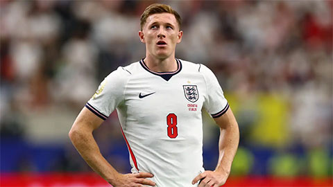 Elliot Anderson sắp gia nhập Man City với mức phí đắt đỏ