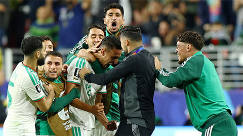Algeria tận dụng tốt 2 tình huống cố định để thắng ngược Jordan