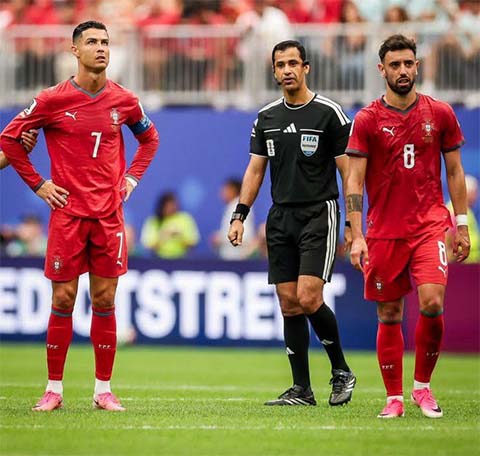 Ronaldo thì chưa có cơ hội tỏa sáng tại giải đấu năm nay