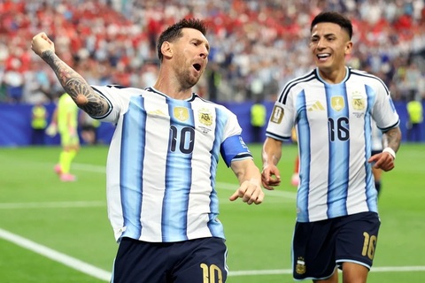 Biểu cảm của Messi sau khi phá kỷ lục World Cup