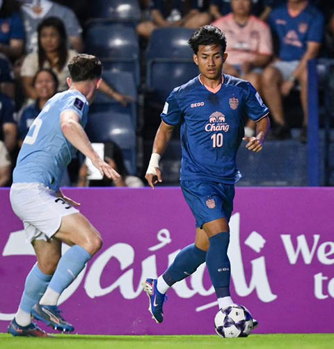 Tiền đạo Suphanat sẽ khoác áo CLB Omiya Ardija với bản hợp đồng có thời hạn đến 2030. Ảnh: FB Suphanat