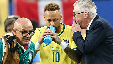 Khoảnh khác NHM Brazil chờ đợi đã đến khi Neymar chuẩn bị vào sân