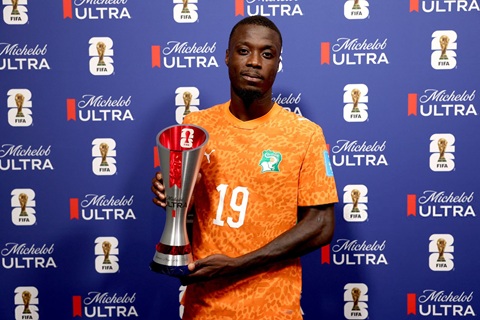 Nicolas Pepe giật giải Cầu thủ xuất sắc nhất trận đấu trong chiến thắng 2-0 của Bờ Biển Ngà trước Curacao