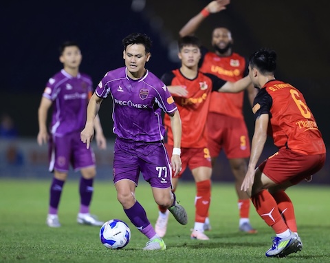 Chia tay Becamex TP.HCM, Tấn Tài về đầu quân cho Ninh Bình. Ảnh: Anh Khoa 