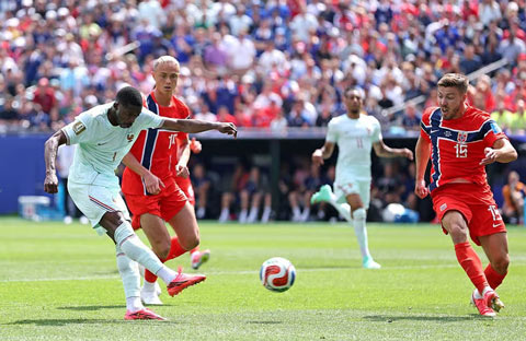 Dembele có ngày thi đấu đẳng cấp