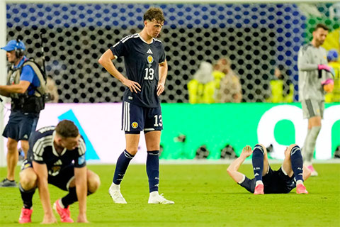 Scotland chỉ giành được 1 chiến thắng và chấp nhận xách va-li về nước sớm