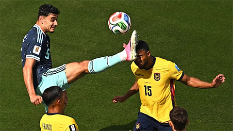 Đức đã bị Ecuador "quần" cho tơi tả ở lượt cuối vòng bảng