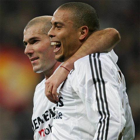 Zizou là bạn thân nhất và đồng đội tuyệt vời nhất của Rô béo