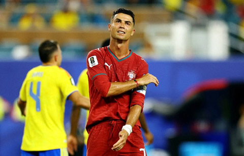 Ronaldo chưa đá thiếu một phút nào từ vòng bảng