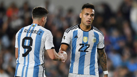 Alvarez đang thất thế so với Lautaro trong cuộc chiến giành suất đá chính tại ĐT Argentina - Ảnh: @TodoLautaro
