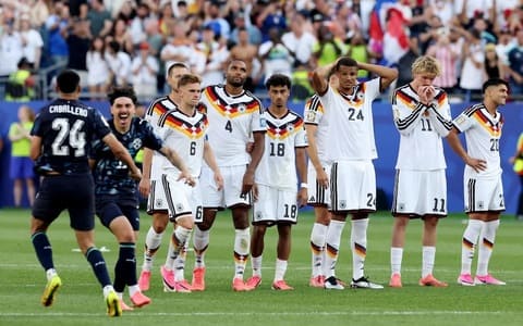 Trước khi loại Đức, Paraguay từng thắng cả Brazil lẫn Argentina ở vòng loại. Ảnh: The Telegraph