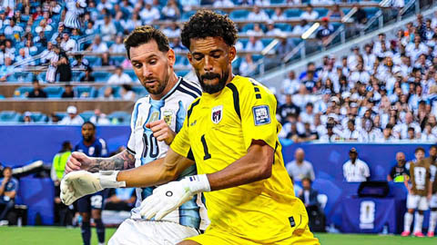 Messi và Argentina đã có ngày vất vả trước Vozinha