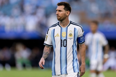 ĐT Argentina đang chỉ có một phương án tấn công duy nhất là Lionel Messi