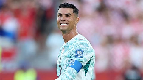 Simon đánh giá cao tài năng và kinh nghiệm của Ronaldo ở tuổi 41