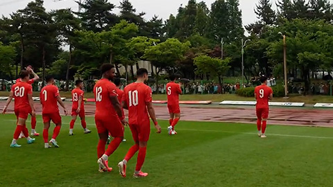 ĐT Việt Nam thắng đậm Siheung FC 
