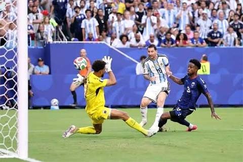 Vozinha từng thắng Messi nhiều lần trong các tình huống đối mặt