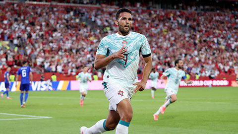 Ramos ghi bàn quyết định góp công đánh bại Croatia 2-1