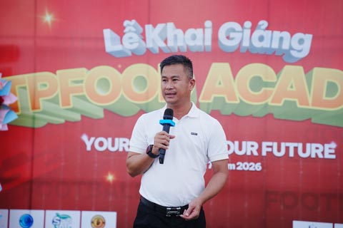 HLV Đinh Hồng Vinh – Chủ tịch CLB Quy Nhơn United, Quyền HLV trưởng U23 Việt Nam