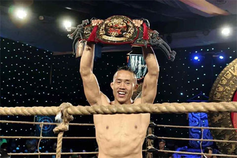 Nguyễn Hoàng Thạch giành đai vô địch hạng 55kg GMA hồi tháng 10/2025