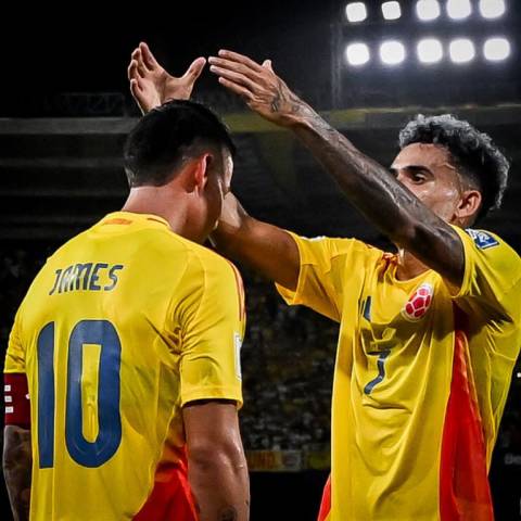 Vũ khí của Colombia là sự bùng nổ của Diaz và sức sáng tạo của Rodriguez