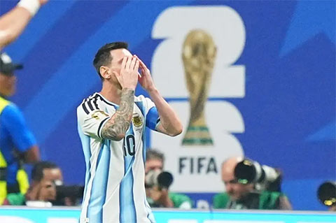 Messi đang gặp vận đen ở những quả đá phạt 11m tại World Cup