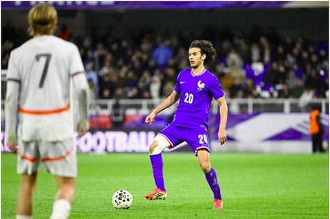 Bouaddi trong chiến thắng 2-1 trước Iceland hôm 30/3 vừa qua