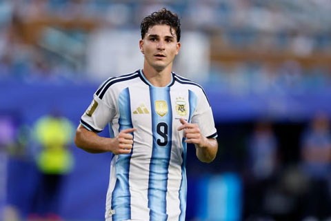 Julian Alvarez trong màu áo ĐT Argentina