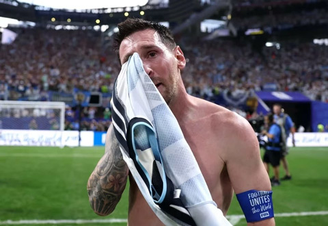 Mỗi trận đấu trôi qua với Argentina giờ như muốn giữ Messi lại càng lâu càng tốt. Bởi World Cup 2026 có thể sẽ là lần cuối cùng El Pulga khoác áo tuyển Argentina